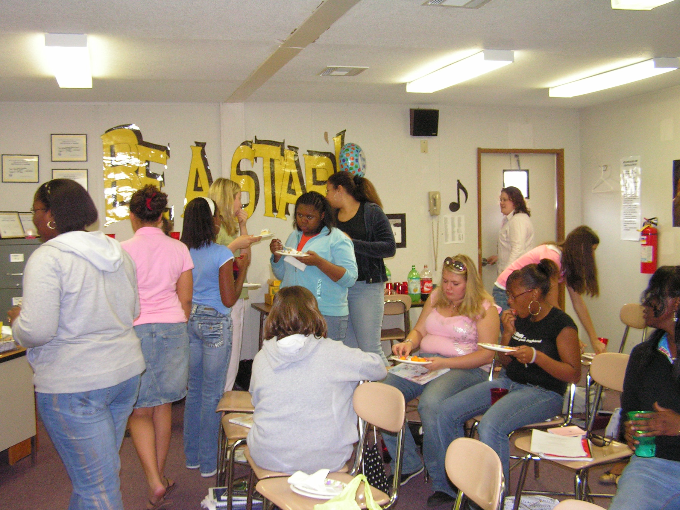 ./2006/Athens High/Athens HI Dept Party 5-31 0017.JPG